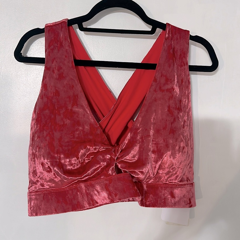 Fabletics Oasis Crushed Velour Twist Sports Bra 2x NWT
